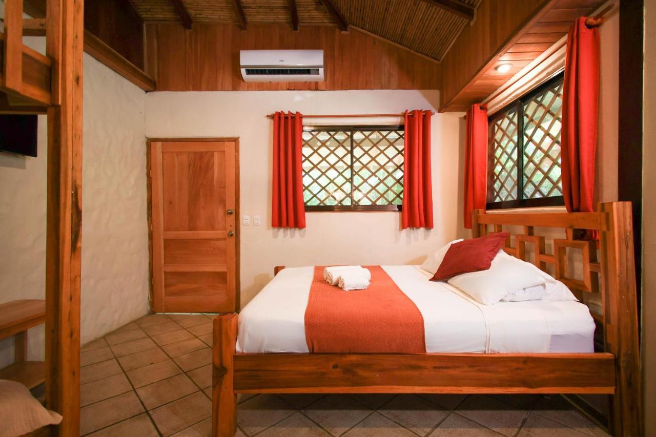 Hotel Casa Merlin Puerto Viejo de Talamanca Exterior foto