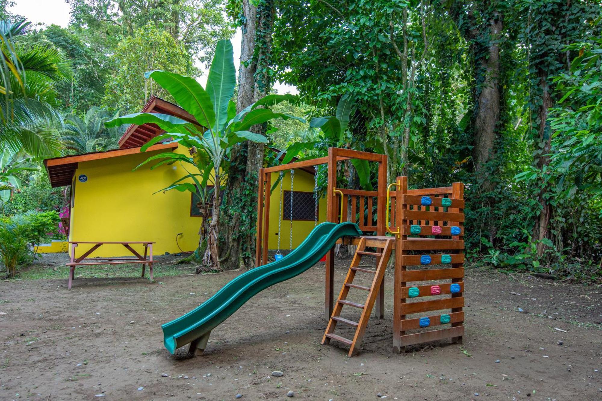 Hotel Casa Merlin Puerto Viejo de Talamanca Exterior foto